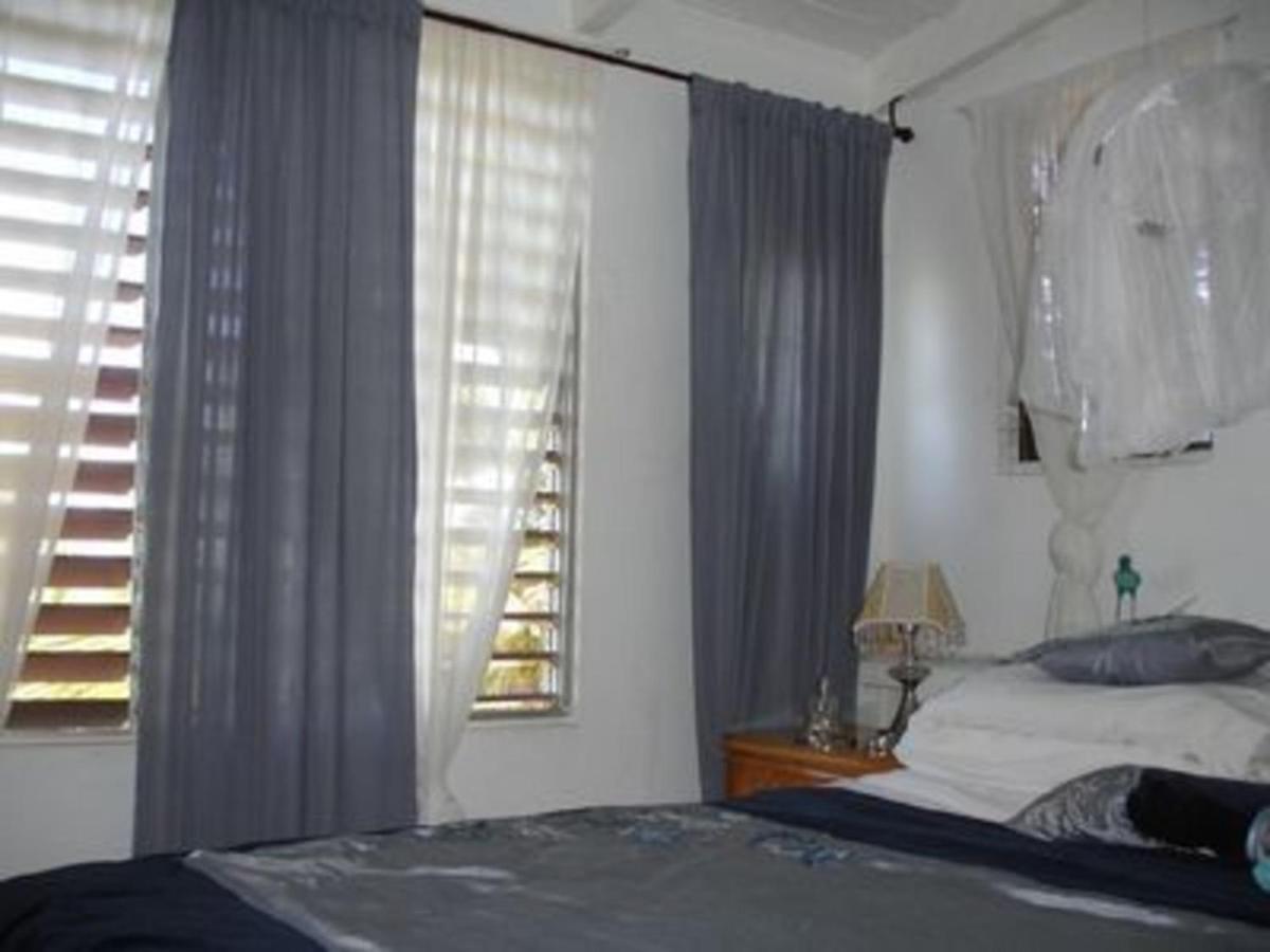 Attractive 2-Bed Apartment Stunning Sea View Дикенсон-Бей Экстерьер фото